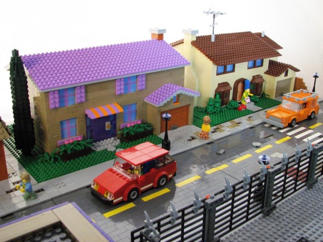 casa-y-calle-simpsons-lego