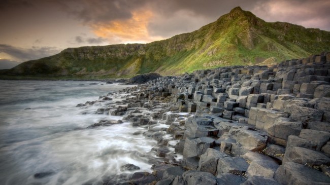 playas-con-piedras-geometricas-perfectas